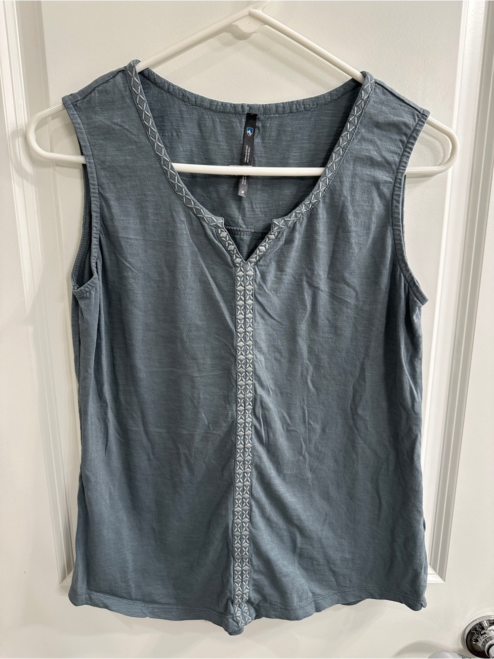 Kuhl Shay Blue Embroidered-Trim Sleeveless Tank - medium